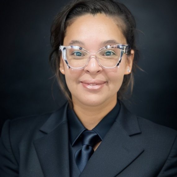 NallyProfPic 570x570