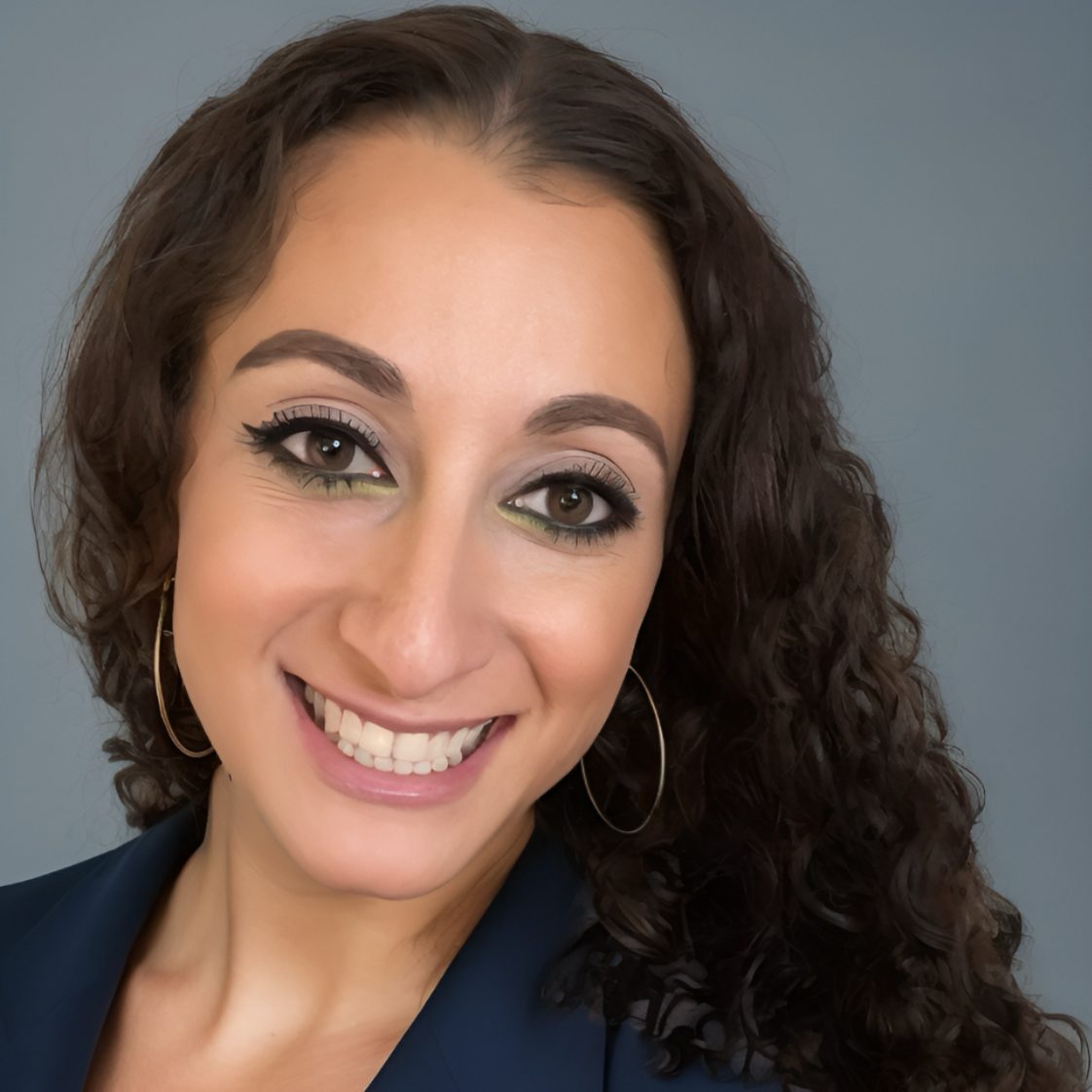 Stella Breytman headshot 1